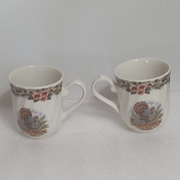 Queen's Thanksgiving Turkey Mugs - Set of 2 - Picture 2 of 5